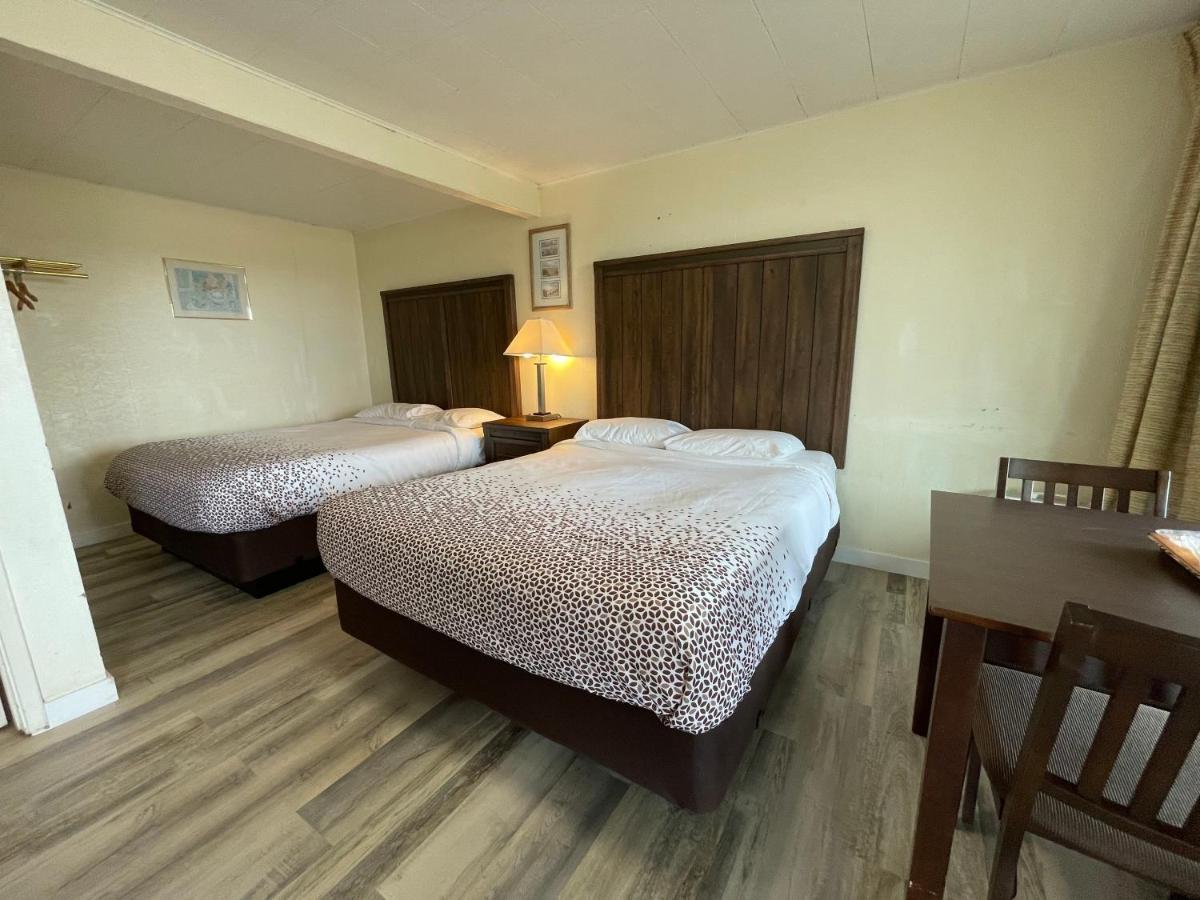 Holiday Motel Уэстпорт Экстерьер фото